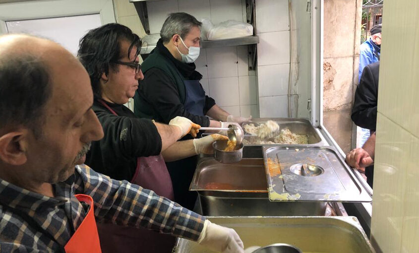 RAMAZANDA SICAK YEMEK DAĞITIMI BAŞLADI
